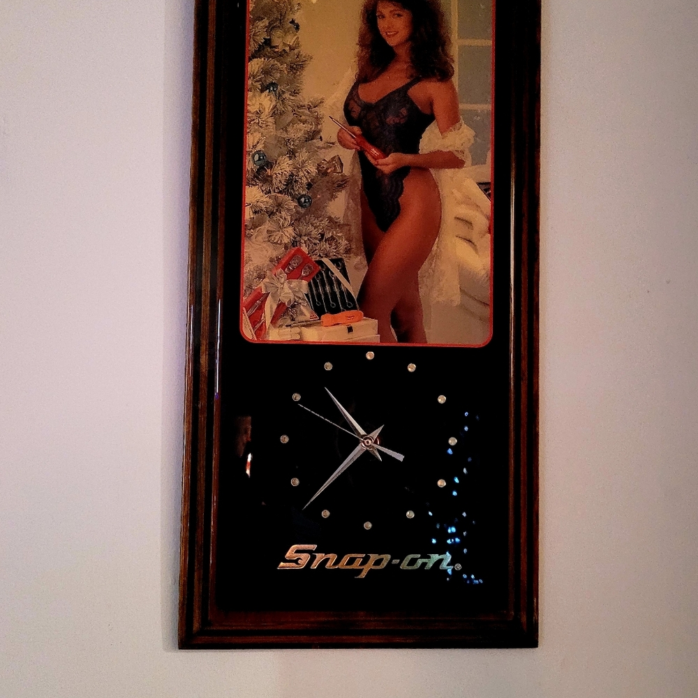 Vintage Snap On Wooden Christmas wall clock Collectible